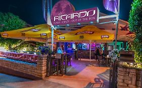 Ricardo Team-Hostel